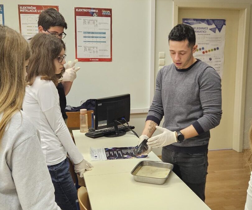 STEM Learning Network radionica „Ispod ljuske“ – putovanje u skriveni svijet riba